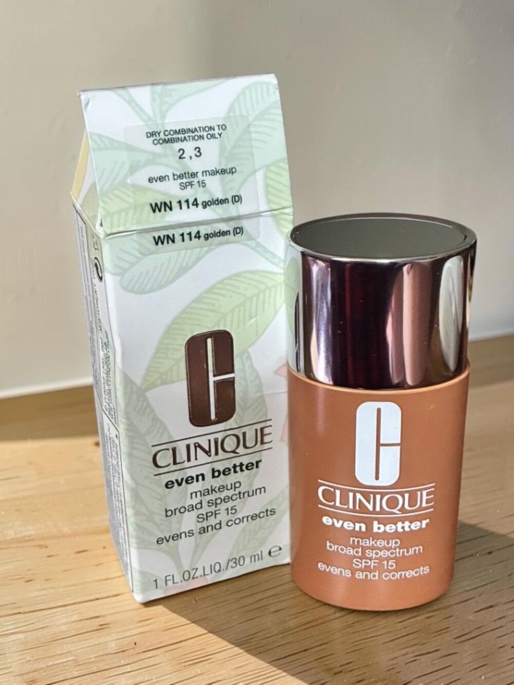 Clinique Even Better Makeup SPF 15 - WN 114 Golden